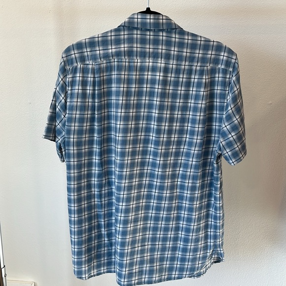 Vince short sleeve patterned button up - Picture 2 of 4
